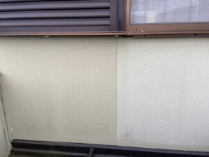 外壁　色褪せ